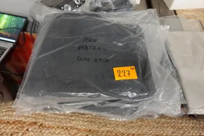 4x Igor matras stof – kavel bij Openbare Verkopen, Wakken