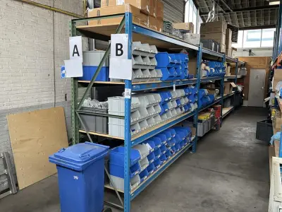 pallet stelling – kavel bij Dome Auctions, Rotterdam