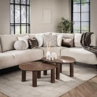 Maya Teak Driehoekige Salontafel Set/2 - Espresso – kavel bij Openbare Verkopen, Beveren-Leie