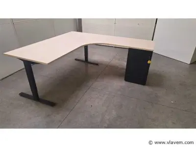 Hoekbureau Orange – kavel bij Vlavem