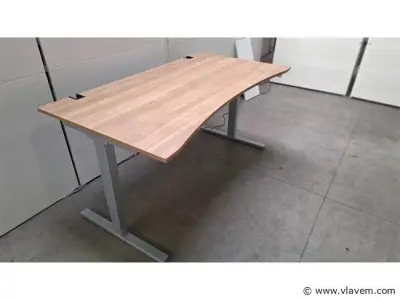 Zit-sta bureau CEKA – kavel bij Vlavem