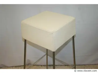 4 stuks design barkruk ZEVS Zeus – kavel bij Vlavem