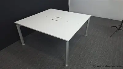 Vergadertafel BULO H2O – kavel bij Vlavem