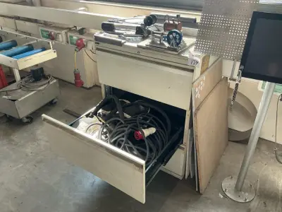 Welding accessories – kavel bij Dome Auctions, Höhenkirchen-Siegertsbrunn