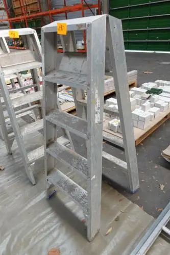 Klapladder Aluminium Solide – kavel bij Openbare Verkopen, Wervik