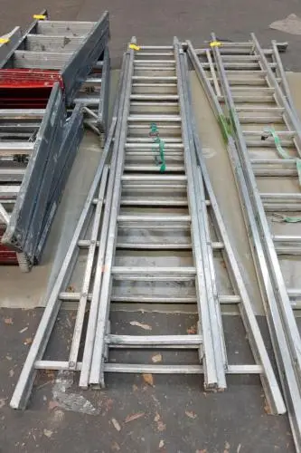 Ladder Aluminium Petry – kavel bij Openbare Verkopen, Wervik
