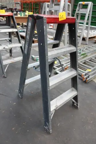 Klapladder Aluminium Altrex – kavel bij Openbare Verkopen, Wervik