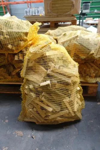 12x Zak aanmaakhout – kavel bij Openbare Verkopen, Wervik