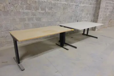 2x Tafel – kavel bij Openbare Verkopen, Wervik