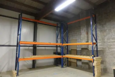 Rek – kavel bij Openbare Verkopen, Wervik