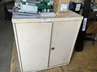 File Cabinet – kavel bij Dome Auctions, Kingersheim