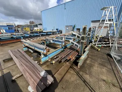 rollen aanvoerbaan – kavel bij Dome Auctions, Rotterdam