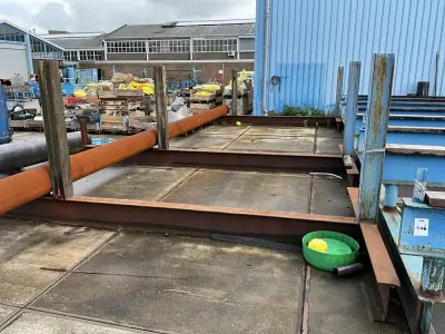 lang materiaal stelling – kavel bij Dome Auctions, Rotterdam