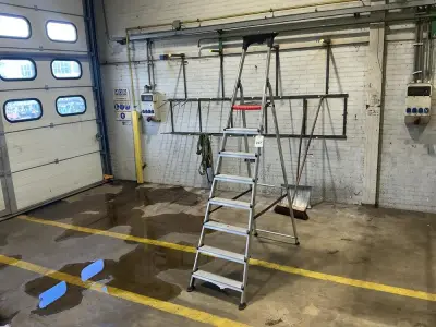Altrex D 808 Trap – kavel bij Dome Auctions, Rotterdam