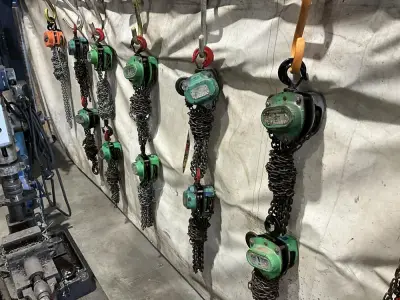 Kettingtakel (11x) – kavel bij Dome Auctions, Rotterdam