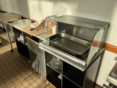 2020 Bartscher RTW-40B Countertop Heated Display Case – kavel bij Dome Auctions, Kingersheim
