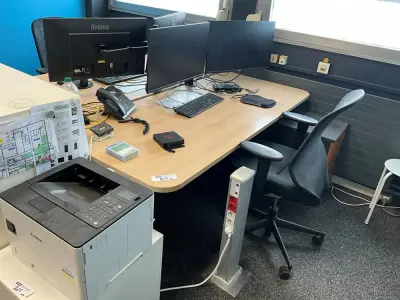 Office Workstation – kavel bij Dome Auctions, Kingersheim