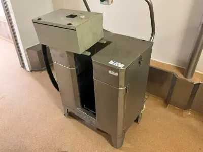 S.C.M. IFA 01 Industrial Boot Washer – kavel bij Dome Auctions, Kingersheim