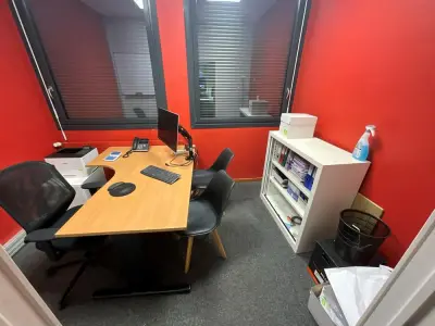 Office Furniture Set – kavel bij Dome Auctions, Kingersheim