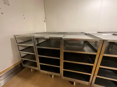 Set of 6 baking carts – kavel bij Dome Auctions, Kingersheim