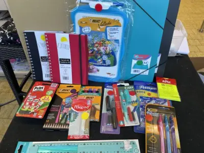 Set kantoor/schoolmateriaal – kavel bij Openbare Verkopen, Brugge