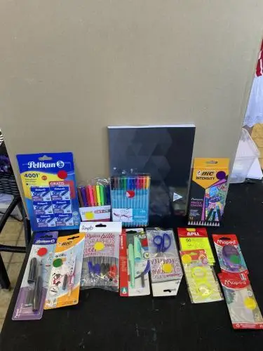 Set kantoor/schoolmateriaal – kavel bij Openbare Verkopen, Brugge