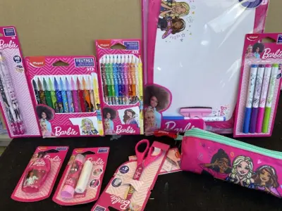 Set kantoor/schoolmateriaal Barbie – kavel bij Openbare Verkopen, Brugge