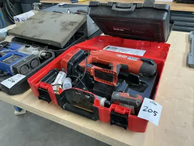 Hilti BX 3-BT Schiethamer – kavel bij Dome Auctions, Rotterdam