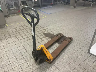 JUNGHEINRICH Pallet Jack – kavel bij Dome Auctions, Kingersheim