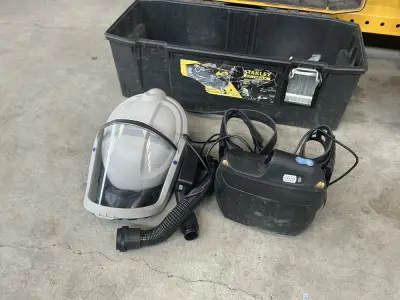 3m Adflo Lashelm met afzuiging – kavel bij Dome Auctions, Rotterdam