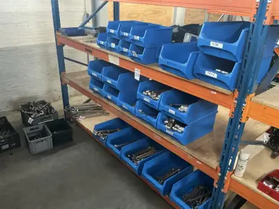 Partij Ring en steek sleutels – kavel bij Dome Auctions, Rotterdam