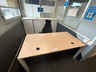 Office Furniture Set – kavel bij Dome Auctions, Kingersheim