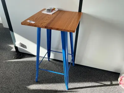 High table – kavel bij Dome Auctions, Kingersheim