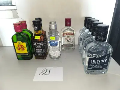 12 flesjes diverse alcoholische dranken (zakformaat) – kavel bij Auctionline, Anderlecht