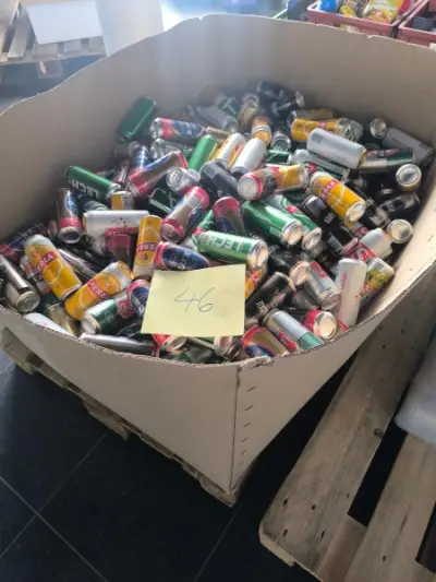 Een partij blikjes diverse bieren – kavel bij Auctionline, Anderlecht