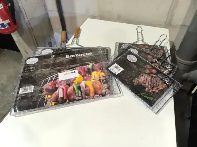 Een set van 5 barbecue-roosters (2 grote + 3 kleine) – kavel bij Auctionline, Anderlecht
