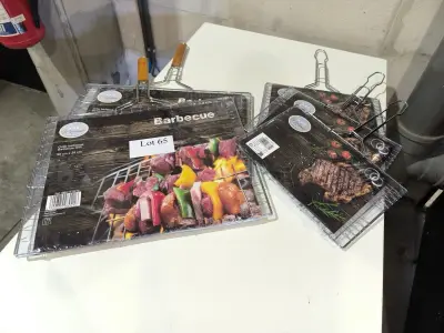 Een set van 5 barbecue-roosters (2 grote + 3 kleine) – kavel bij Auctionline, Anderlecht