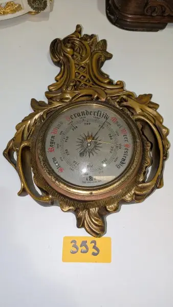 Een barometer van verguld hout – kavel bij Auctionline, Anderlecht