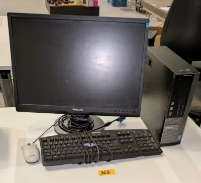 Een DELL-pc met Philips-beeldscherm, DELL-toetsenbord en muis – kavel bij Auctionline, Anderlecht