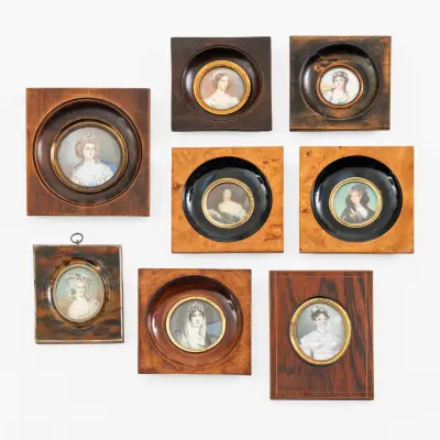 Eight oval and round miniature portraits of women – kavel bij Bernaerts, Antwerp