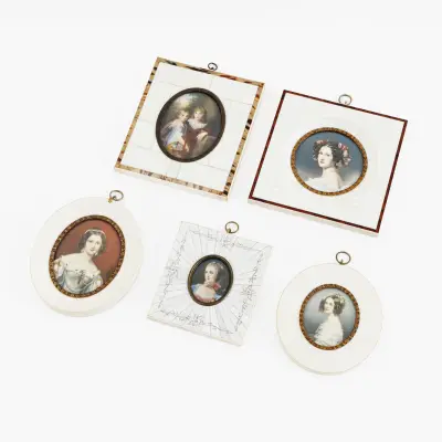 Five oval and round miniature portraits – kavel bij Bernaerts, Antwerp