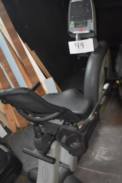 Een halfligfiets van het merk SPORT ART C532r – kavel bij Auctionline, Anderlecht