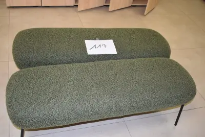 2 bankjes met groene bekleding – kavel bij Auctionline, Anderlecht