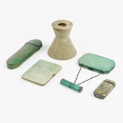 Five shagreen veneered art deco piecesn and one in viper leather – kavel bij Bernaerts, Antwerp