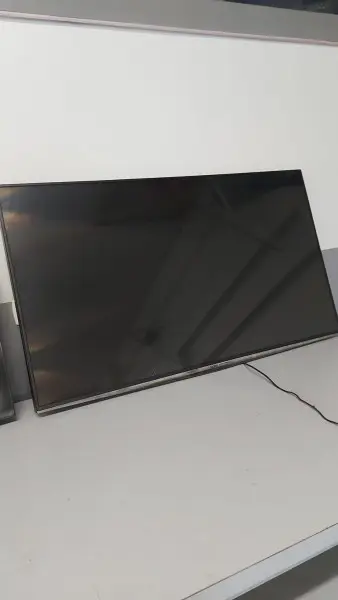 2 télévisions – kavel bij Auctionline, Liege