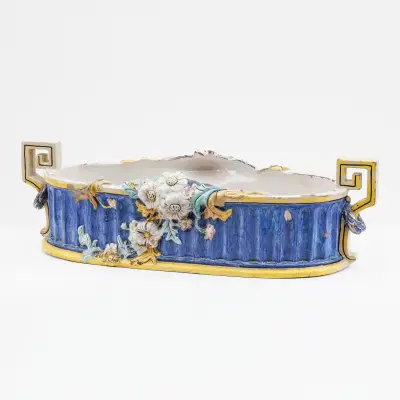 A glazed ceramic Art Nouveau period planter – kavel bij Bernaerts, Antwerp