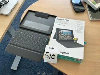 Ipad toetsenbordcase – kavel bij Dome Auctions, Rotterdam