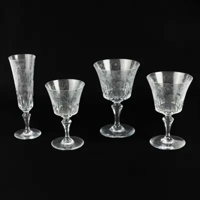 Baccarat servies van 45 glazen waarvan 11 champagneglazen, 11 grote waterglazen, 11 rode wijn – kavel bij Bernaerts, Antwerp