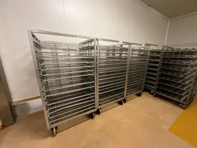 Set of 3 baking carts – kavel bij Dome Auctions, Kingersheim