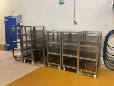 Set of 6 stainless steel carts – kavel bij Dome Auctions, Kingersheim